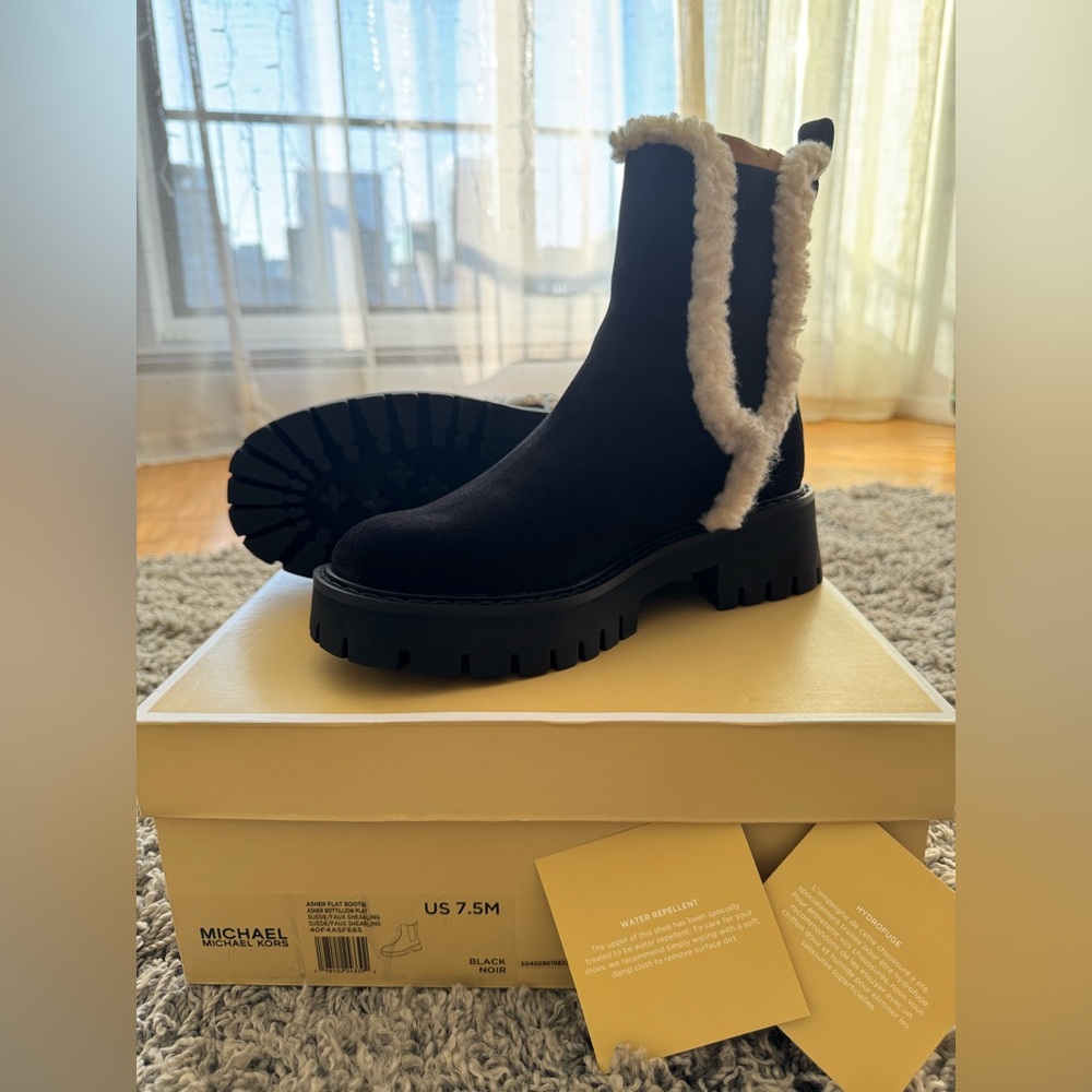 New Michael Kors Water Repellent Boots